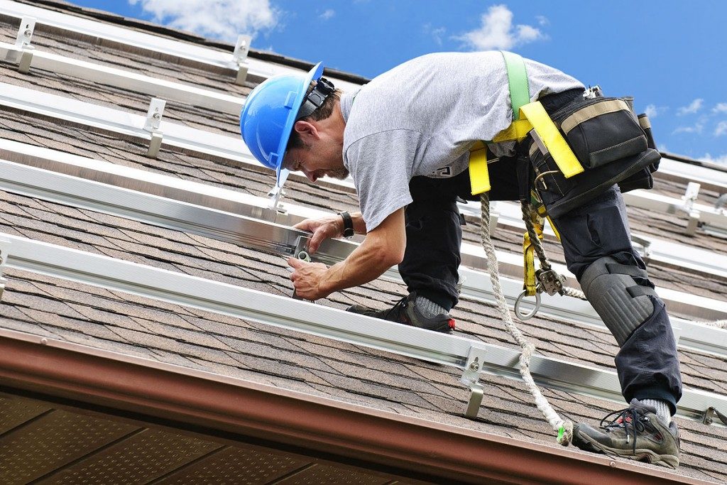 hiring a Roofing Company