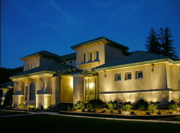 WHY_HIRE_A_MIAMI_LANDSCAPE_LIGHTING_DESIGNER