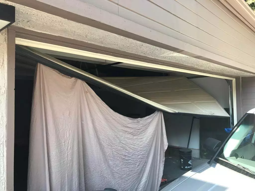 garage-door-replacement-Virginia-Beach-VA